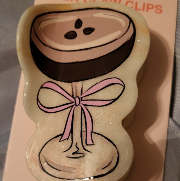 Espresso Martini Hair Clip with Pink Accents Brand New LI - Picture 1 of 1